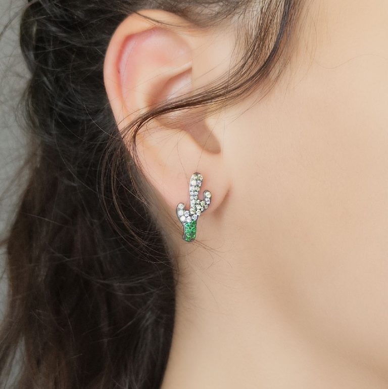 AE18049WMCWGP-  EARRING MIN.$100 -20% 6PCS-30% 12PCS-40%