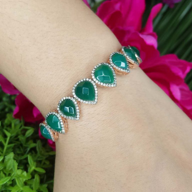 GEM40363WGRAGPP- GREEN AGATE BANGLE MIN.$100 -20% 6PCS-30% 12PCS-40%