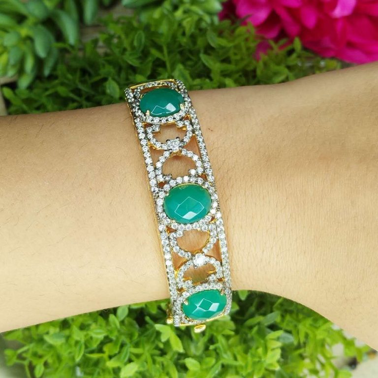 GEM40411WGRAGGP- GREEN AGATE BANGLE MIN.$100 -20% 6PCS-30% 12PCS-40%